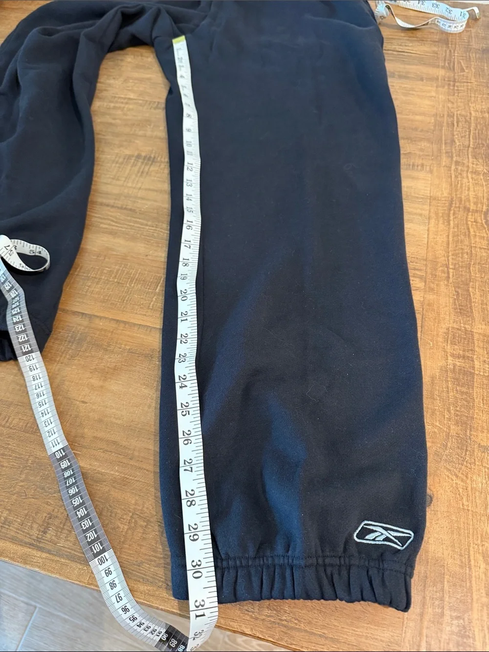 Reebok Men's NWT Black PR Heritage Fleece Joggers W/Elastic Waist & Cuff Size L
